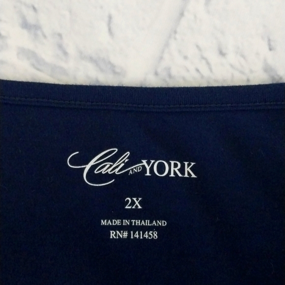 Cali and York Top Blue Knit Short Sleeve Sz 2X - Picture 4 of 4